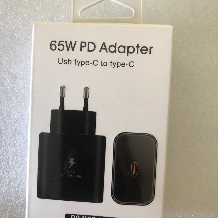 Travel Adapter Glx 65W USB-C / Batok Casan 65W Type-C
