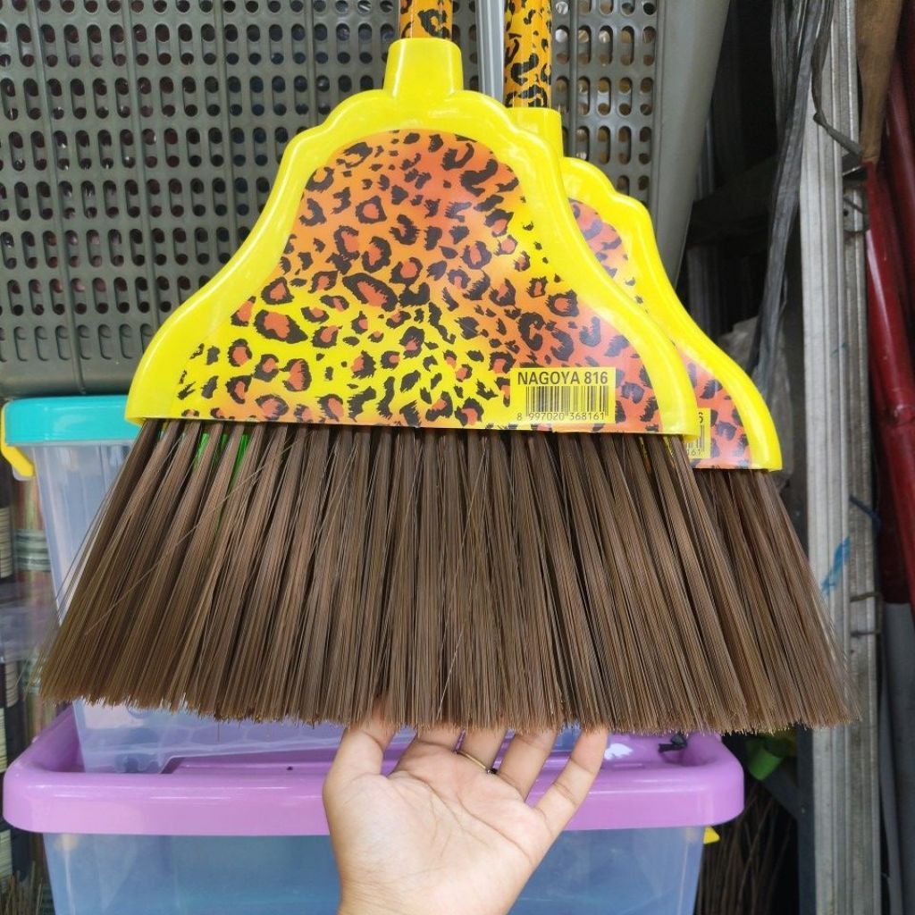 Sapu Lantai Plastik Senar Merk Nagoya Motif Macan / Sapu Nagoya Macan