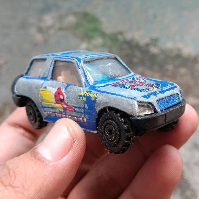 DIECAST LOOSE MIRIP JEEP DIECAST SAFARI JUNK DIECAST LOOSE