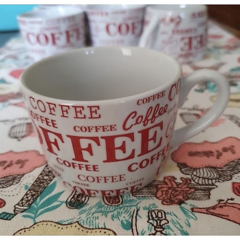 gelas mug cangkir kopin motif tulisan coffee merah  1 pcs (tatakan + mug)
