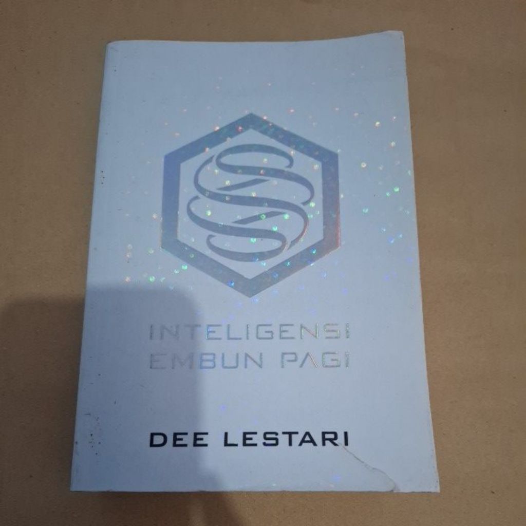 Preloved Novel Inteligensi Embun Pagi Karya Dee Lestari