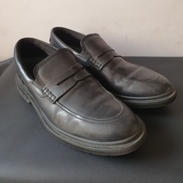 sepatu kulit pria clarks size eu 44 original