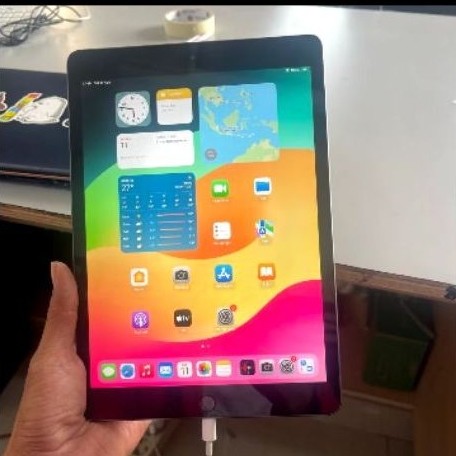 Ipad 7 128 gb wifi only gas 6pcs