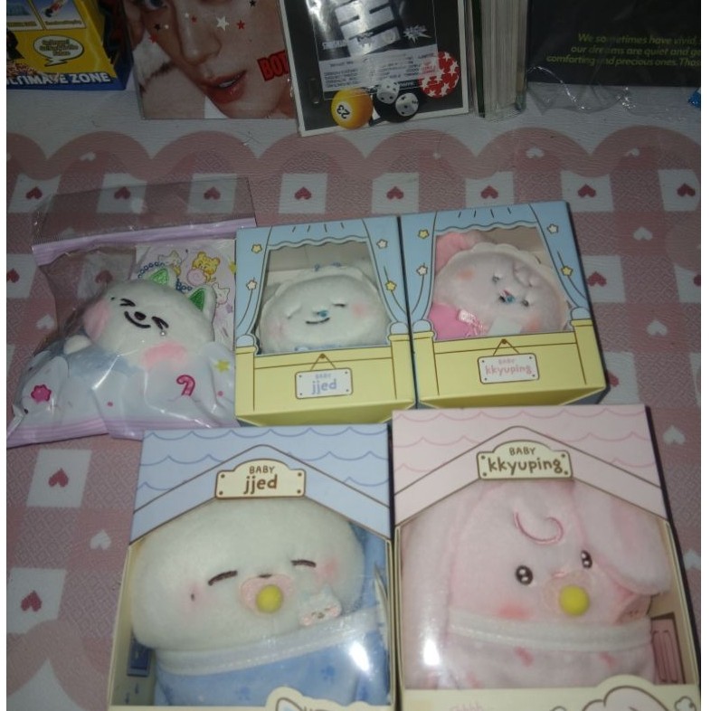 OFFICIAL DOLL/KEYRING LINE FRIEND X DREAMIEZ V3 & V4 (JJED & KKYUPING) [CEKS DESK]