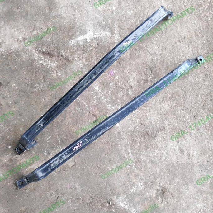 BRACKET TANGKI BENSIN TOYOTA RAV4 GEN 2 XA20 2000-2005 SECOND