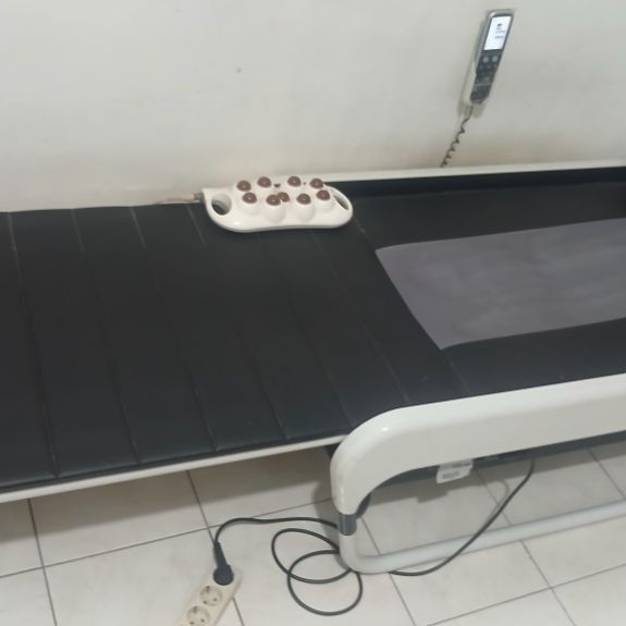 Ceragem Master V3 alat pemijat termal otomatis. Tempat Tidur Pijat Korea Original