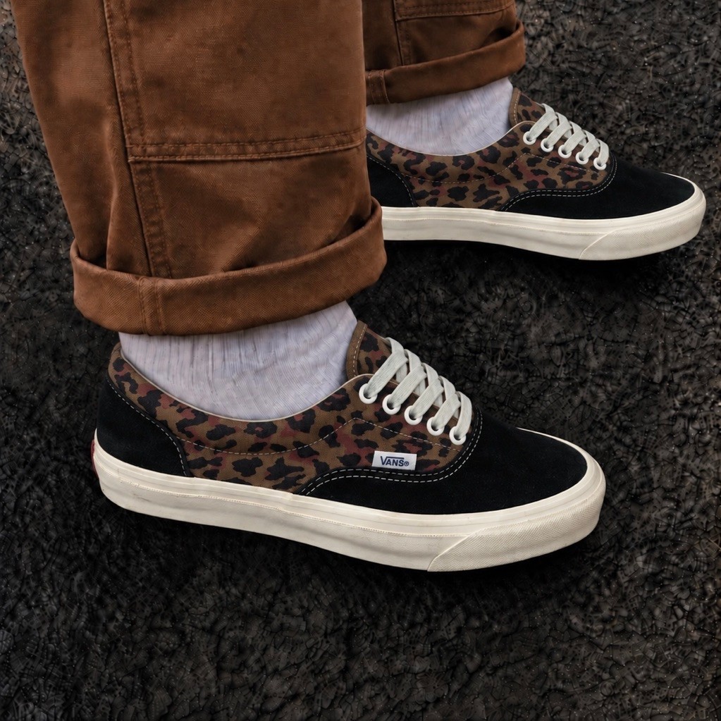 [Size 41] Vans Vault OG Era LX Leopard Black/Marshmallow Suede Canvas Original. Harga Retail 5.4 Jut