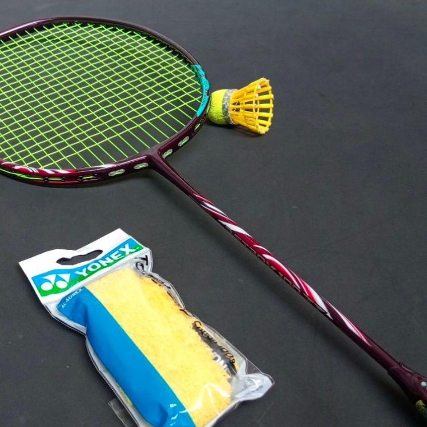 Raket badminton bekas second original yonex astrox 100 zz kurenai