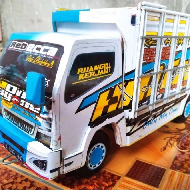 Miniatur Truk Oleng HM CABE / Miniatur Truk