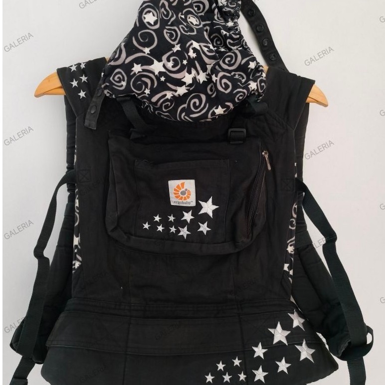 Gendongan bayi SSC preloved Ergobaby Night sky