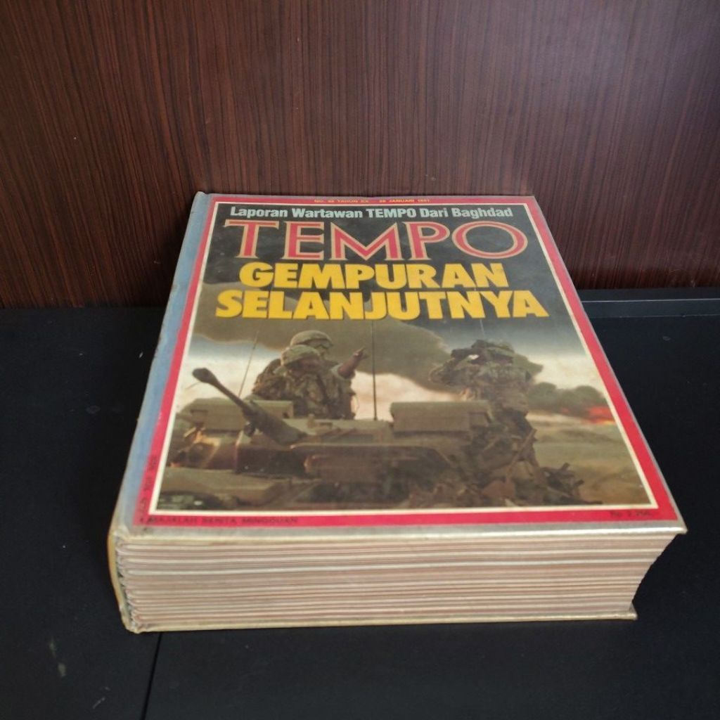 Majalah Tempo bundel isi 8 jilid no 48 tahun xx - 26 Januari 1991 Gempuran Selanjutnya
