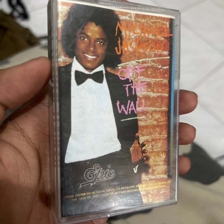 Kaset Pita Michael Jackson Off The Wall Epic
