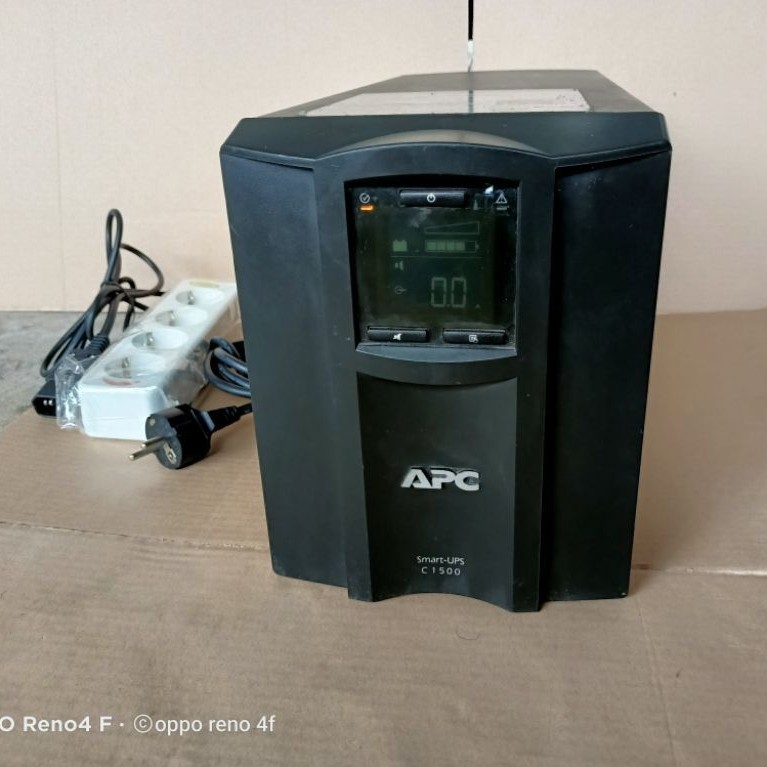UPS APC SMC1500l 1500VA 900WATT SIAP PAKAI SECOND NORMAL