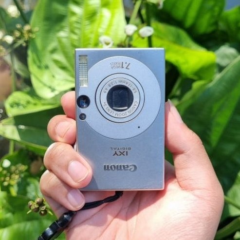 Canon Ixy Digital 10 (Ixus 70)