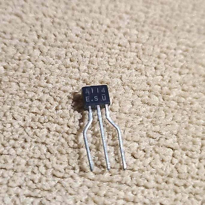 Transistor 2Sa114 A114 A715 A812 A1657 A1273 A720 A1263 A1206 A1309