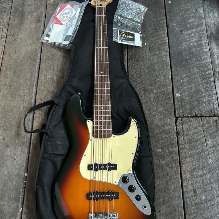 FENDER JAZZ BASS STANDARD MEXICO 5 STRINGS,