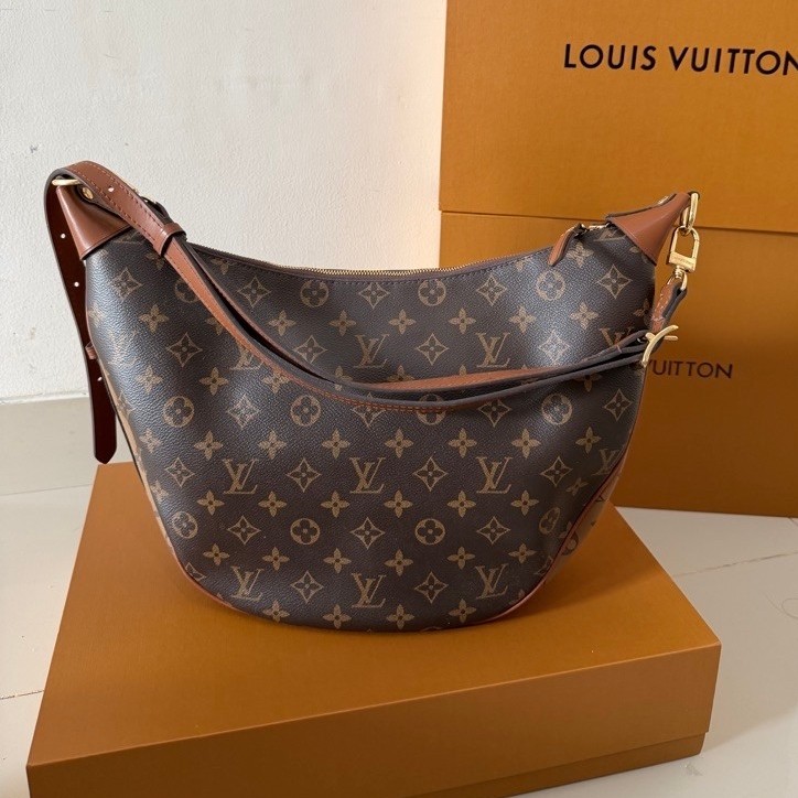 lv hobo ( vvip )