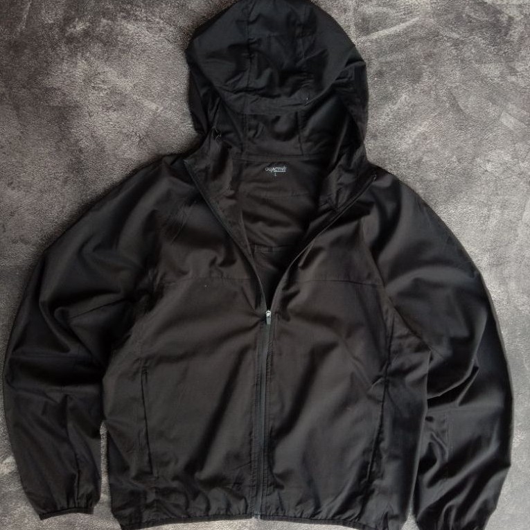 Global Uniqlo Lightweight jacket pockatable original, jaket Global uniqlo active anti UV original pr