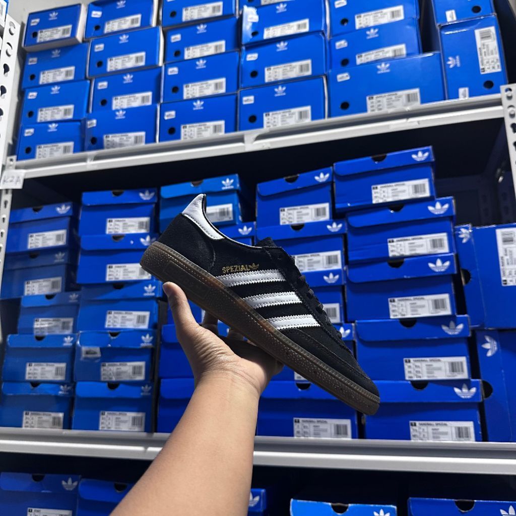 ADIDAS ORIGINAL HANDBALL SPEZIAL #DB3021 BLACK / WHITE