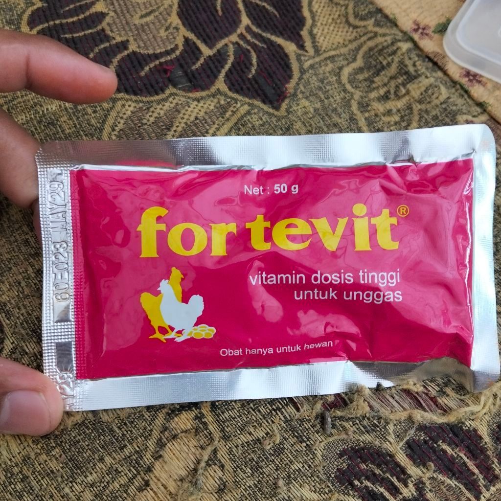 FORTEVIT 50 gr vitamin dosis tinggi untuk ayam