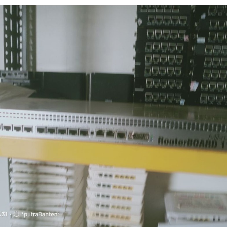 MikroTik RB1100AH