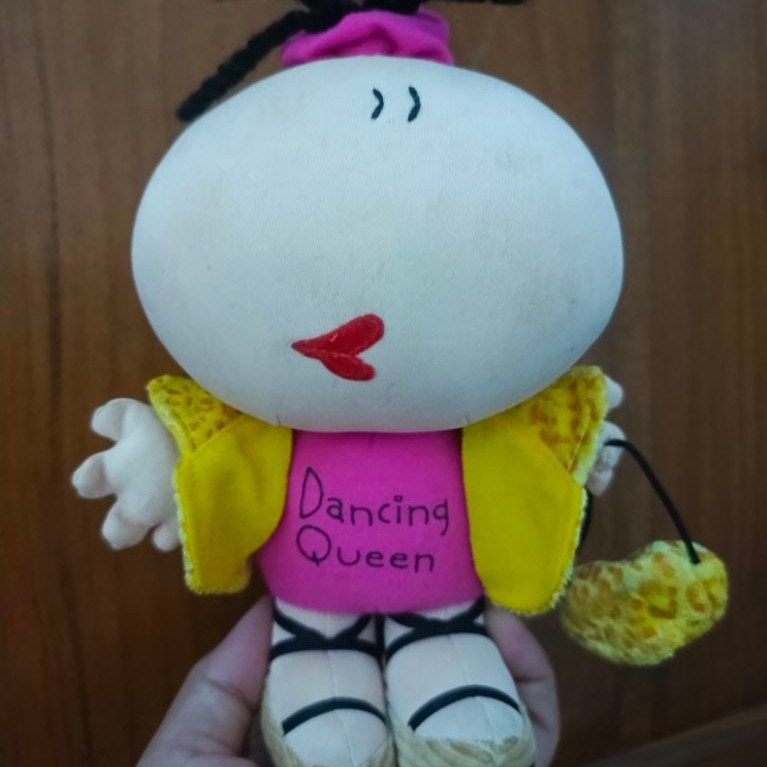boneka cewek russ