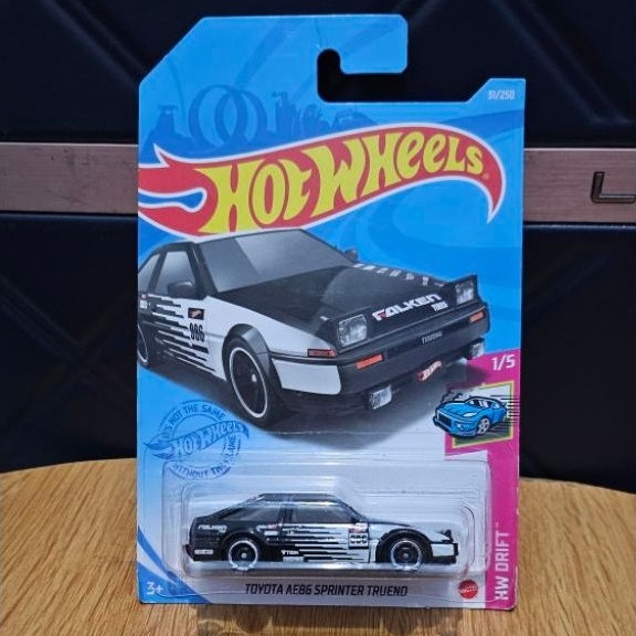 hot wheels toyota ae86 sprinter trueno falken hitam