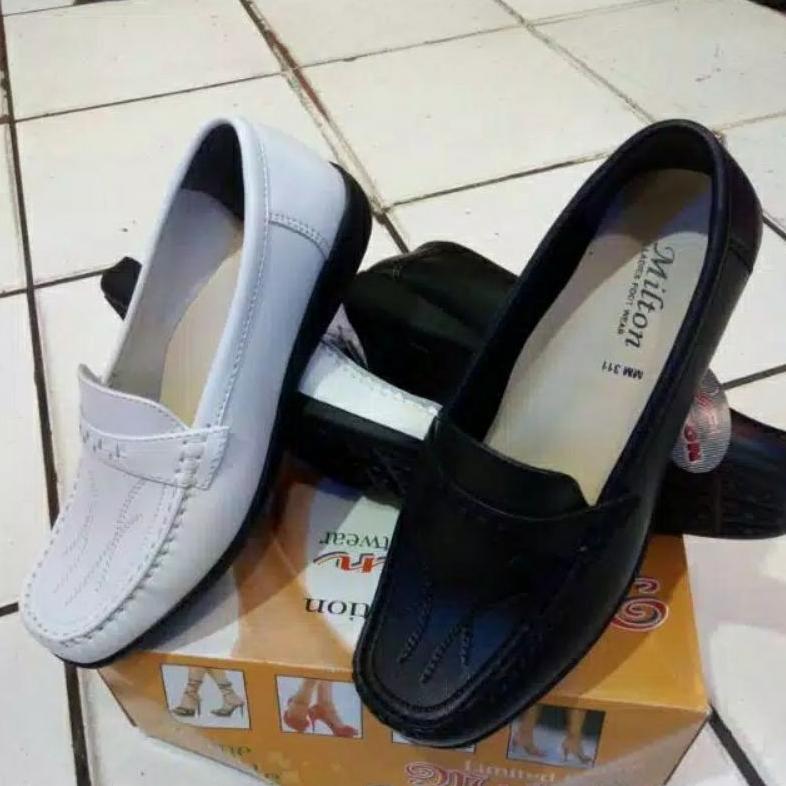 Sepatu Wanita Pantofel Wanita Milton Hitam/Putih