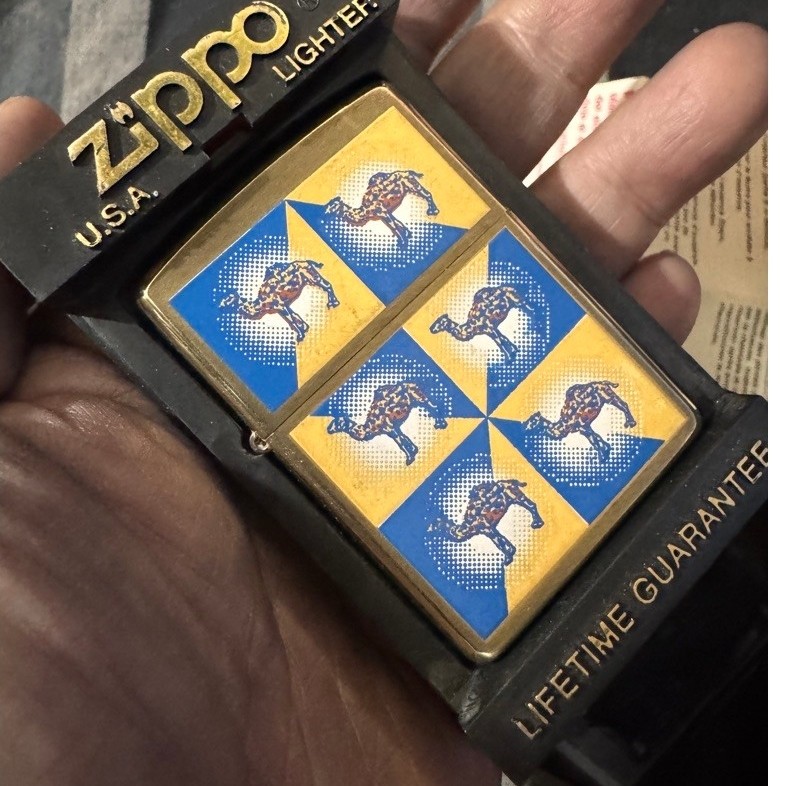 Zippo Camel NOS Bottom Romawi Original Autentic Zippo    INSERT: E-XV (1999)  BOTTOM: D-XV (1999) Or