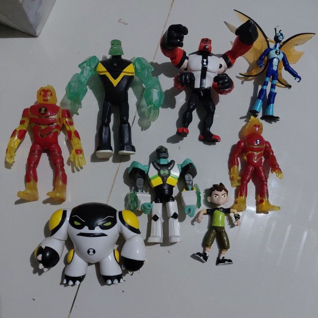 Ben 10 Cartoon Network Playmates Figure
