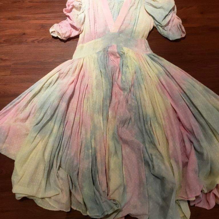the story of dress