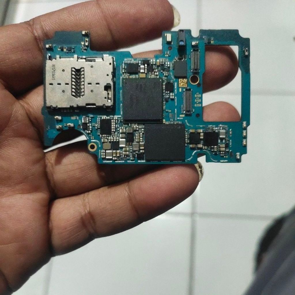 mesin samsung m62 mati 8/256, ic cpu/ram/emmc masih komplit