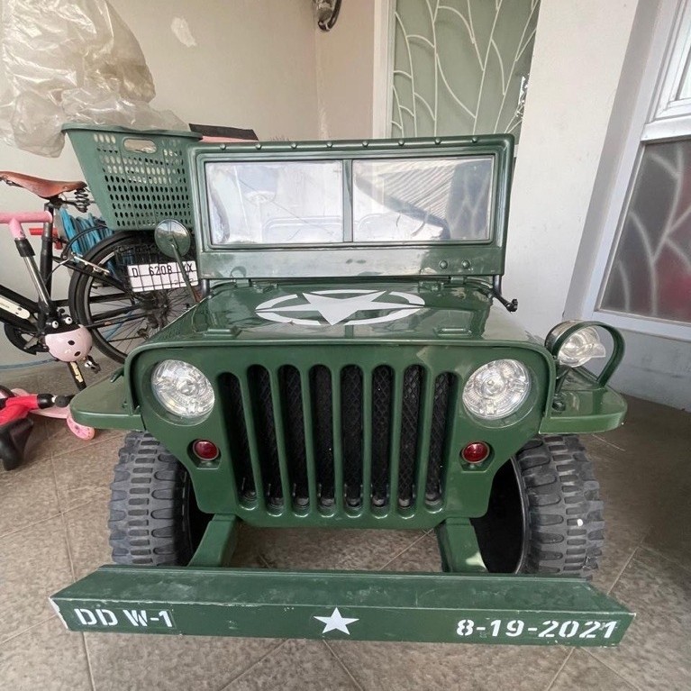 Mobil Anak Mainan Aki Jeep Willys 3 Kursi Ban Karet