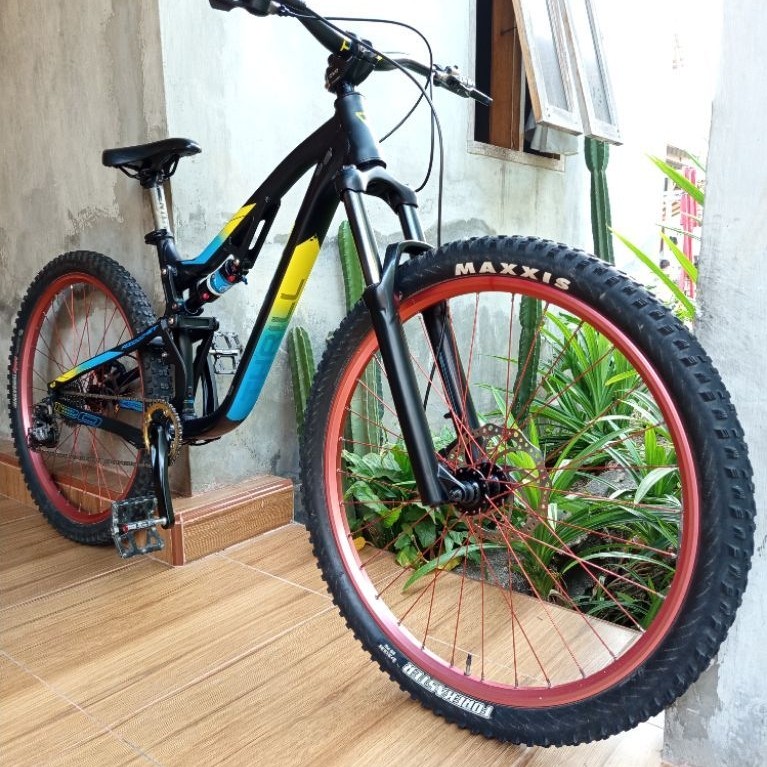 sepeda thrill ricochet 4.0 th 2019
