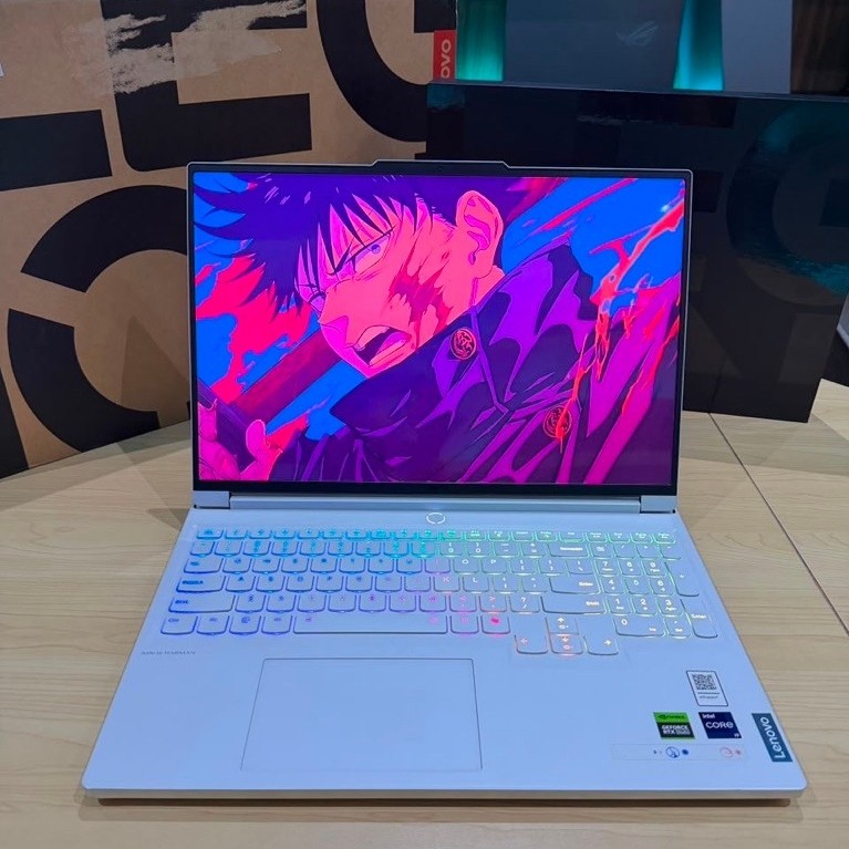 Lenovo Legion 7i i9-14900HX RTX 4070 32GB/1TB