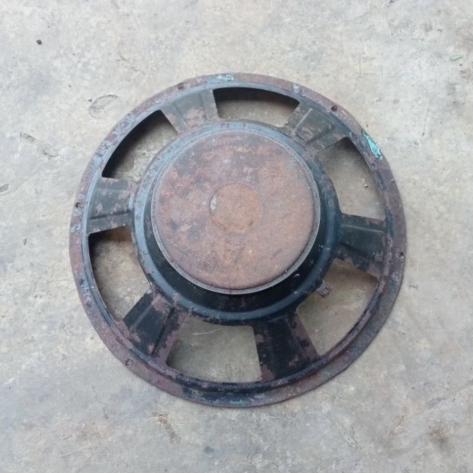 rangka speaker 12 inch bekas