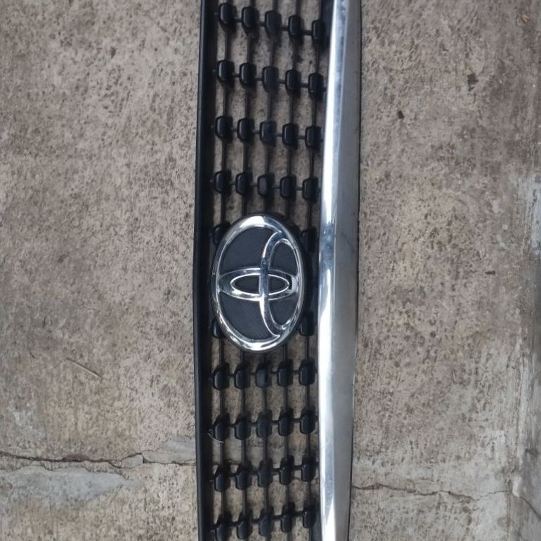 (Original)grill Toyota rush Terios 2010-2012