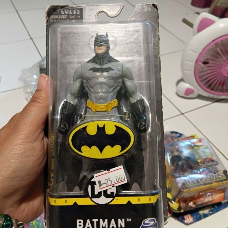 DC Batman Mainan Action Figure Assorted 6 Inch / Batman