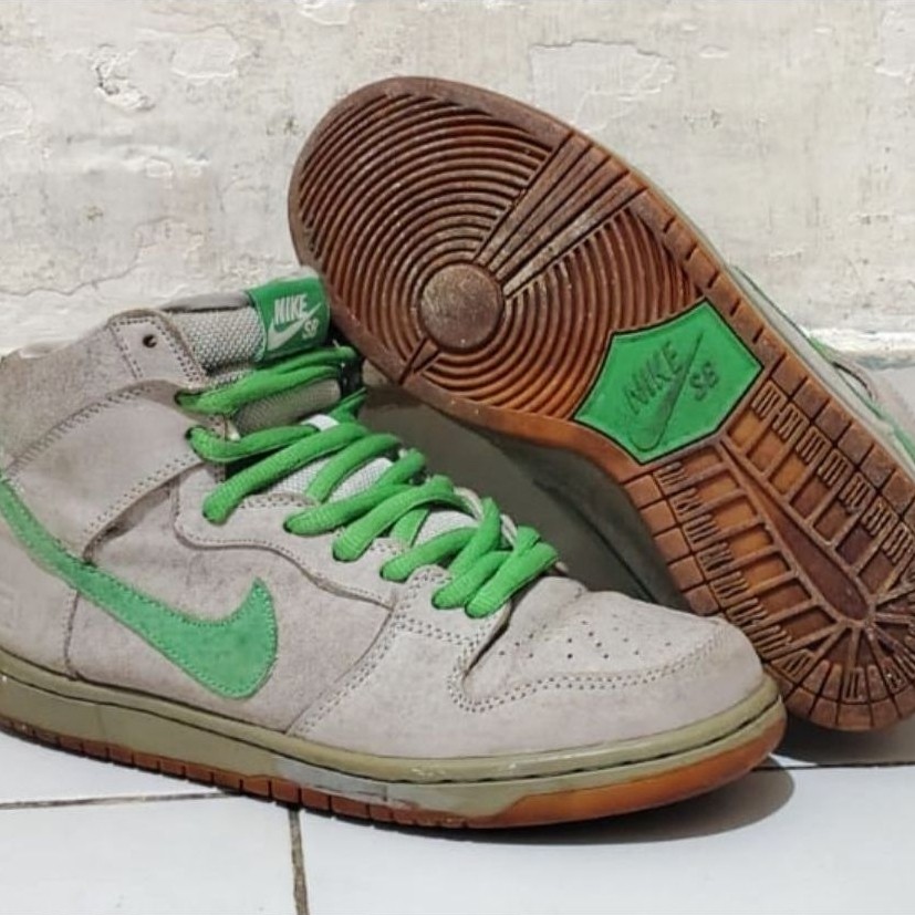 Nike SB Dunk High Pro Silver Box