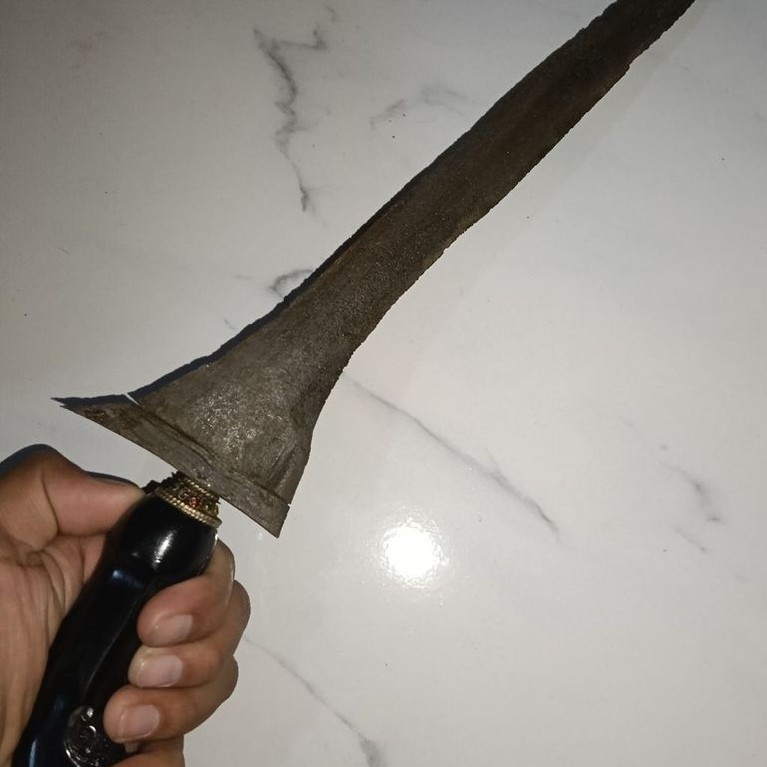 Keris Sepuh Tangguh Madiun