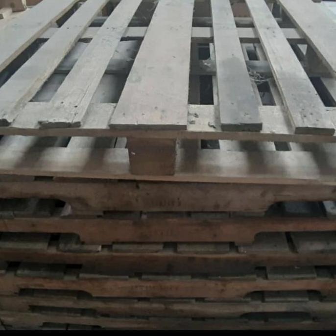 palet kayu bekas / palet kayu bekas