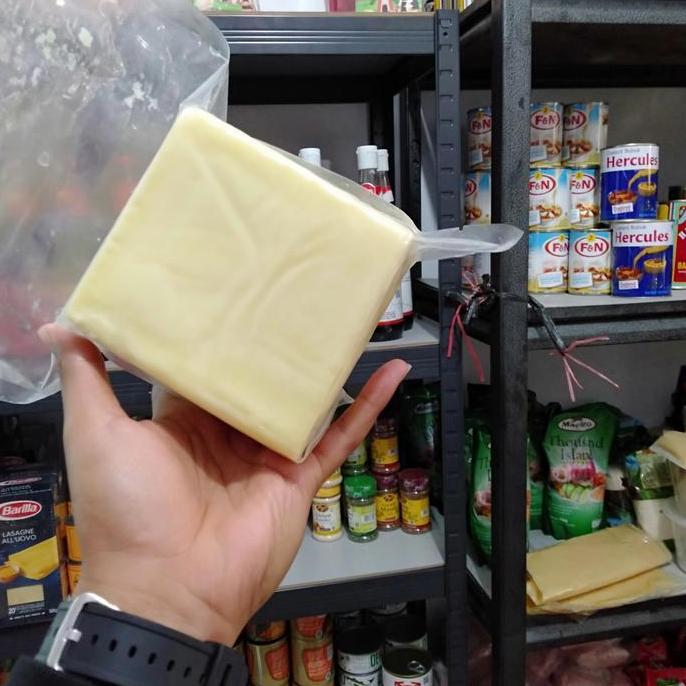 Milku- Keju Mozarella Eurial 1 Kg/Eurial Mozarella Cheese