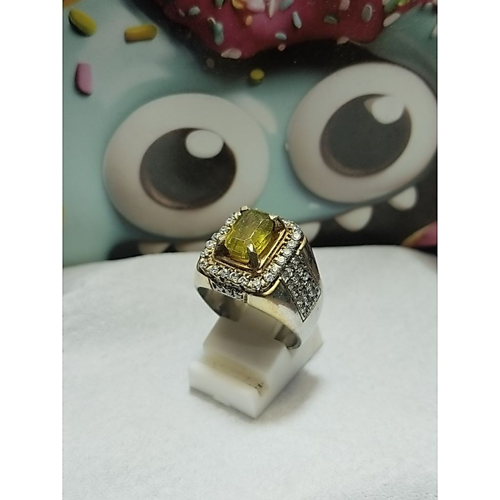 natural yellow zircon
