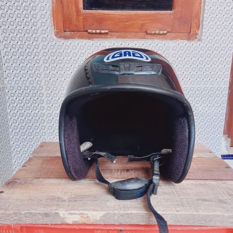 HELM DMI GAG JADUL WARNA HITAM