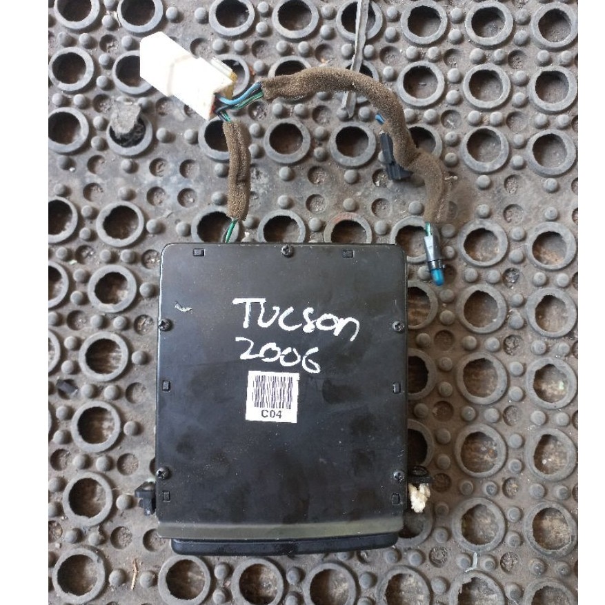 asbak hyundai tucson 2006 copotan mobil original