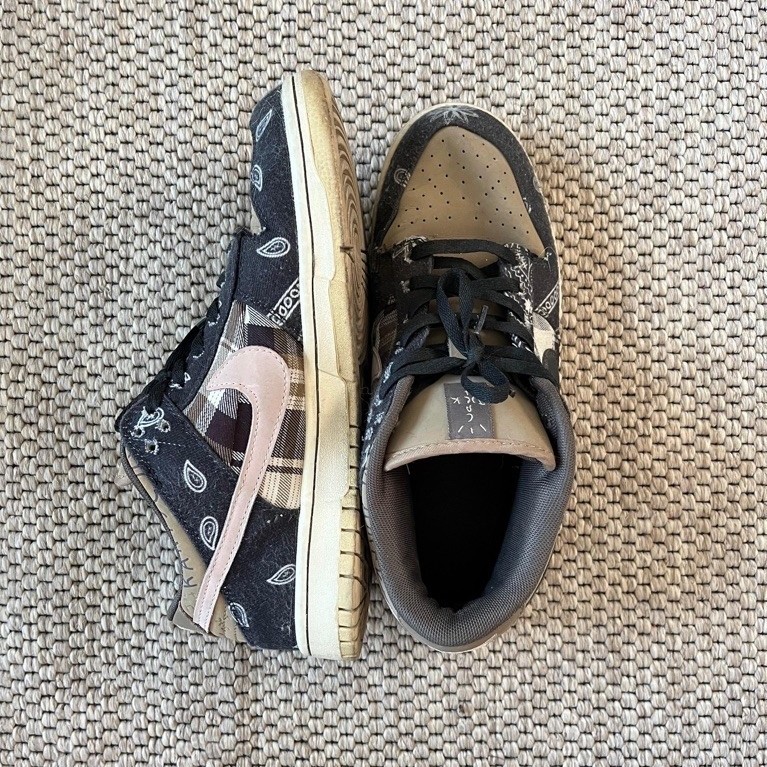 Nike SB Dunk Low x Travis Scott