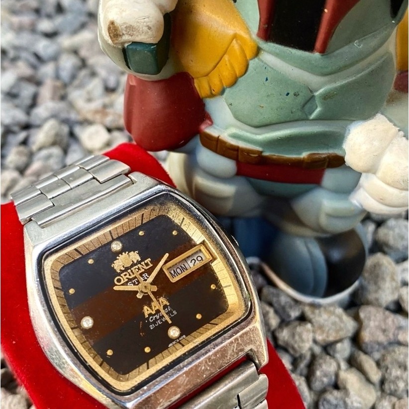JAM VINTAGE ORIENT AAA CRYSTAL TV SHAPE DIAL