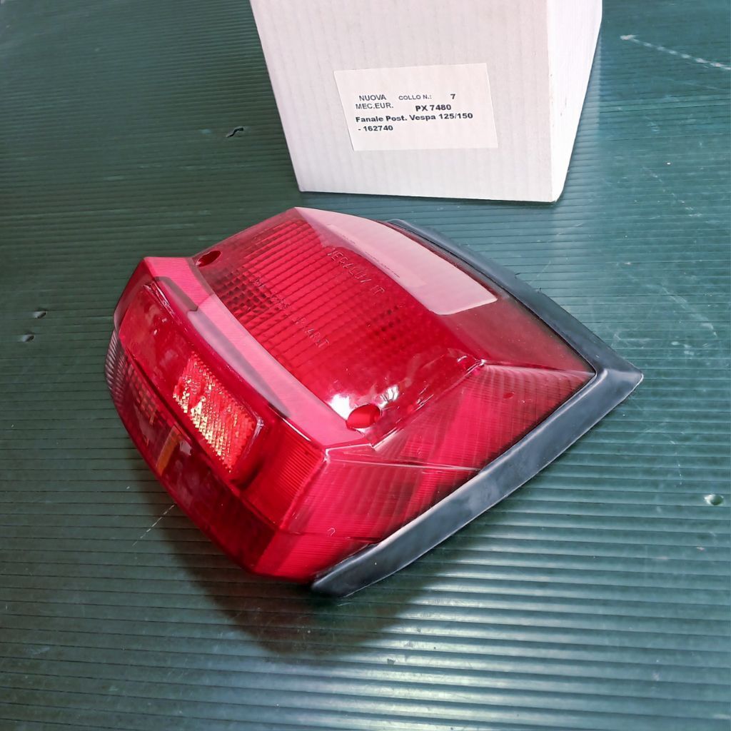 Lampu Stop Vespa PX Exlusive Spartan Veralux DGM Italy