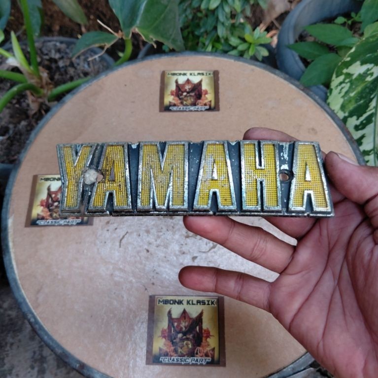 logo emblem tangki rx100 ORIGINAL logo emblem tangki rx 100 emblem tangki yamaha rx100 yamaha rx 100