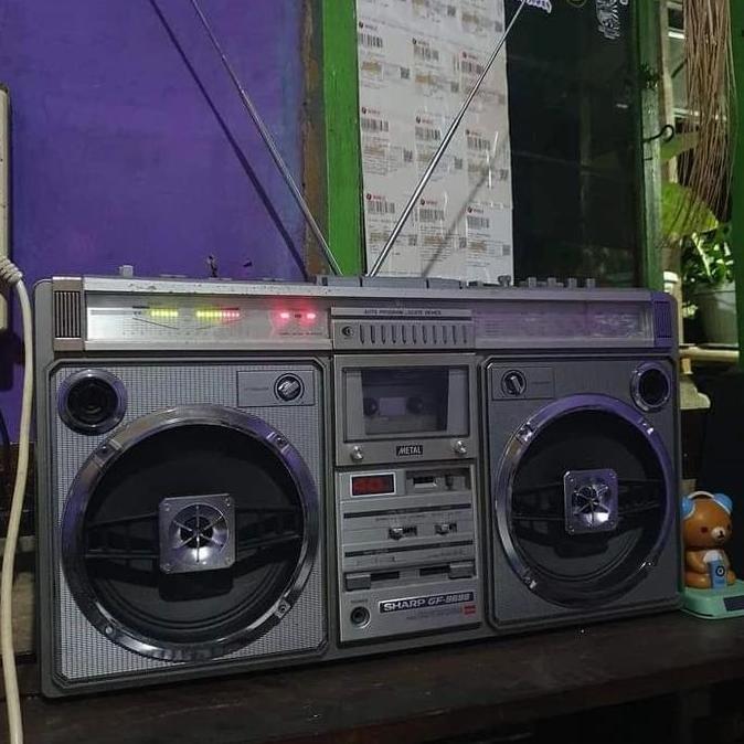 boombox radio sharp gf9696